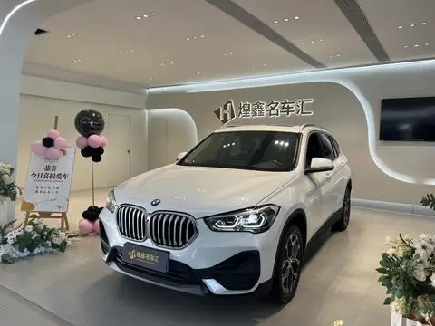 BMW X1 2022 — фото 1