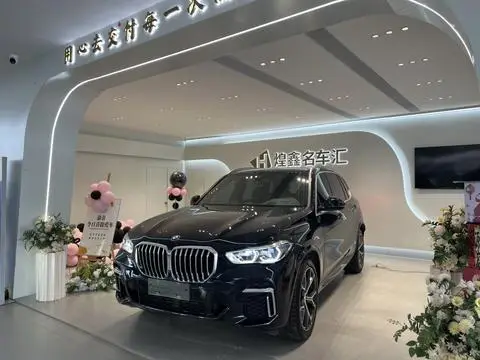 BMW X5 2022 — фото 1