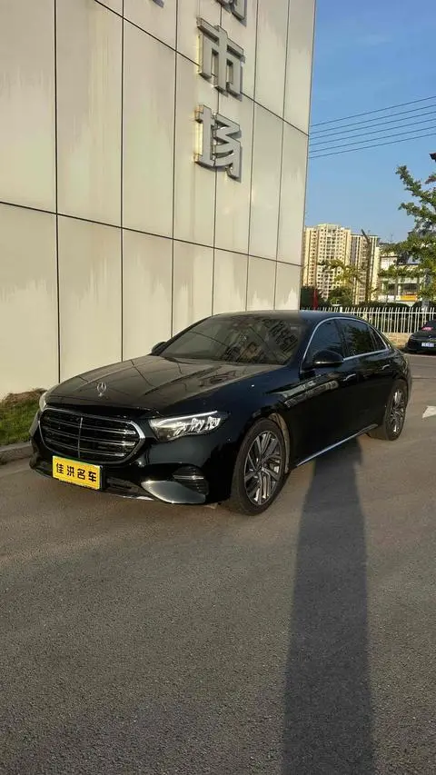 Mercedes-Benz E-Class 2025