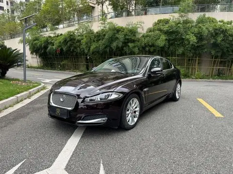 Jaguar XF 2015