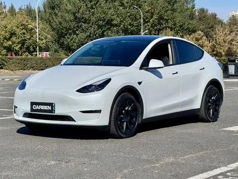 Tesla Model Y 2022 — фото 1
