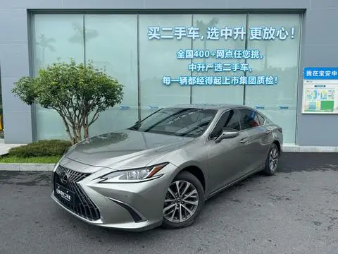Lexus ES 2022