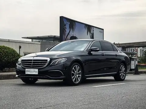 Mercedes-Benz E-Class 2018 — фото 1