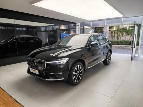 Volvo XC60 2025