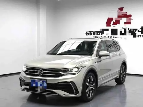 Volkswagen Tiguan L 2022