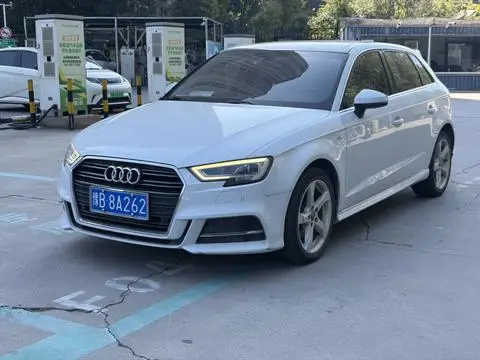 Audi A3 2019 — фото 1