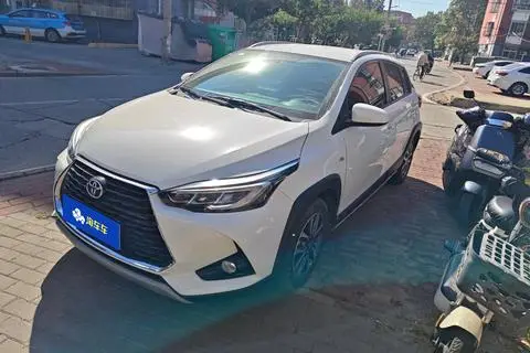 Toyota YARIS L 2022