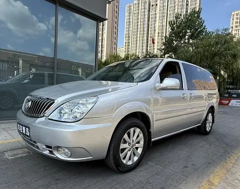 Buick GL8 2014 — фото 1