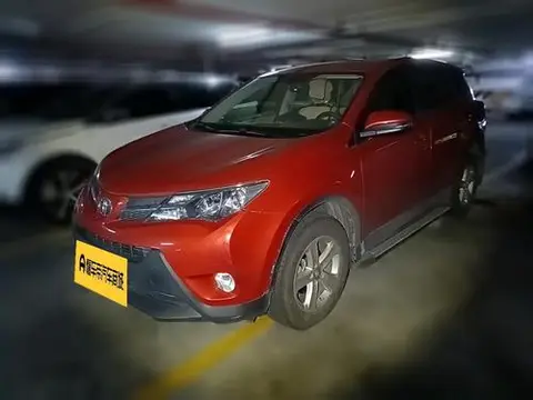 Toyota RAV4 2013 — фото 1