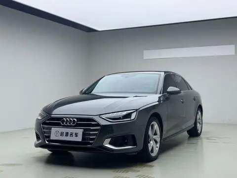 Audi A4L 2020 — фото 1