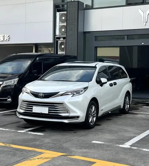Toyota 赛那 2021