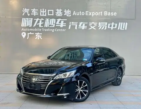 Toyota Crown 2018