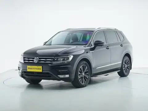Volkswagen Tiguan L 2021 — фото 1