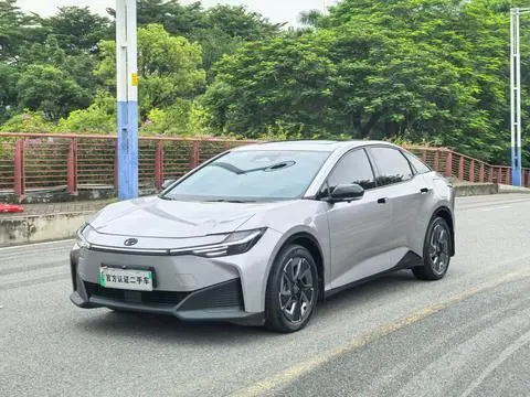 Toyota bZ3 2024