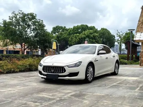Maserati Ghibli 2021