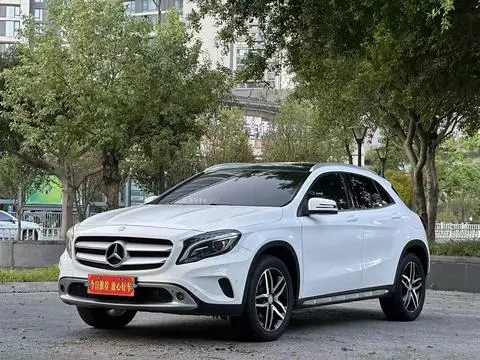 Mercedes-Benz GLA 2016