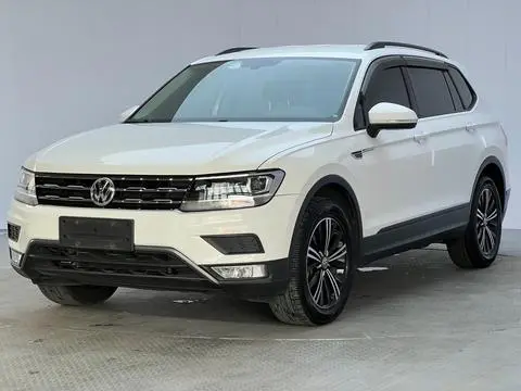 Volkswagen Tiguan L 2019 — фото 1