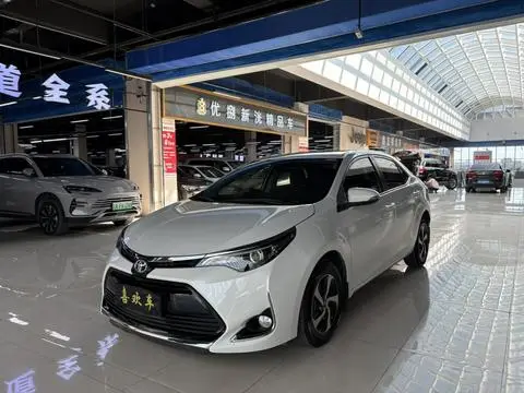 Toyota 雷凌 2017 — фото 1