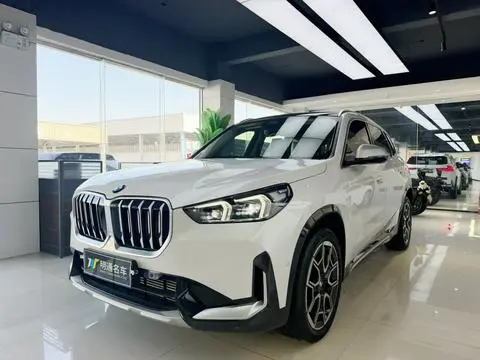 BMW X1 2023 — фото 1
