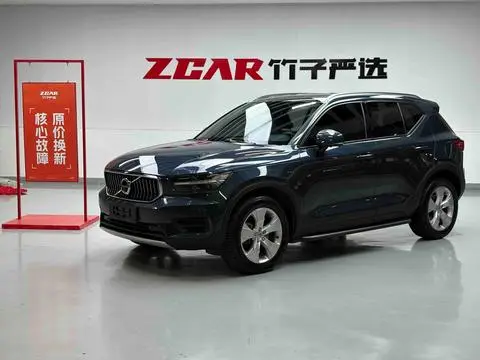Volvo XC40 2021