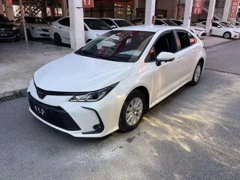 Toyota Corolla 2021 — фото 1
