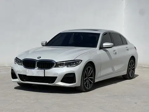 BMW 3 Series 2021 — фото 1