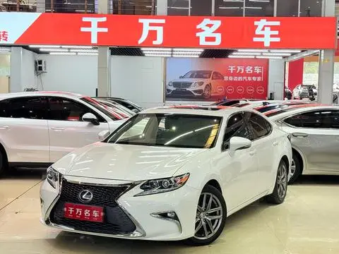 Lexus ES 2015