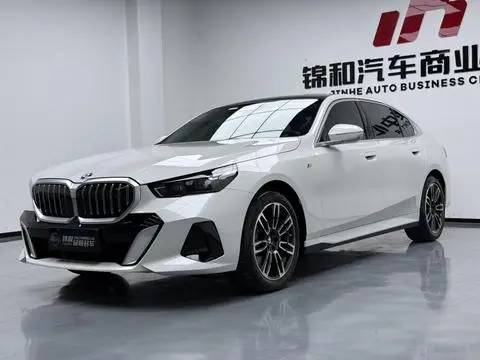 BMW 5 Series 2024