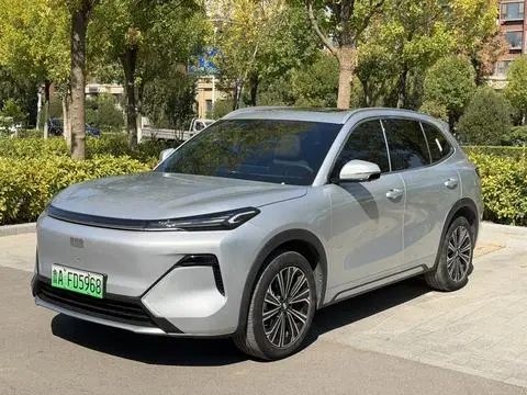 Geely 星舰7 EM-i 2025