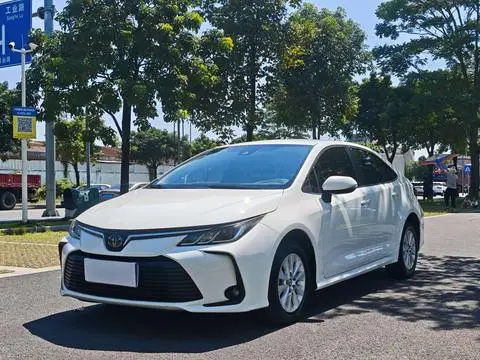 Toyota Corolla 2019 — фото 1