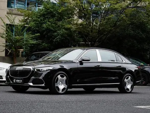 Mercedes-Benz 迈巴赫S-Class 2025