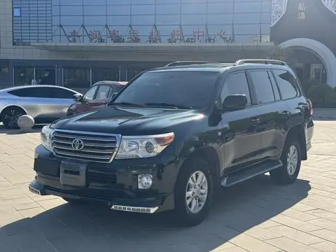 Toyota 兰德酷路泽 2010