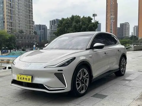 IM Motors 智己LS7 2023