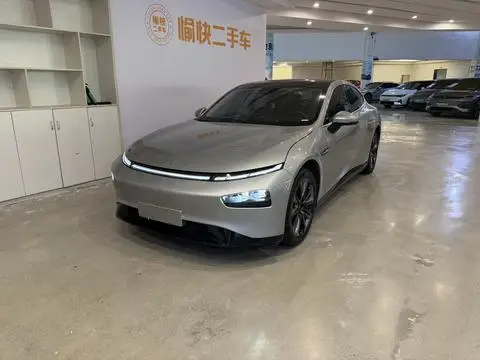 XPeng 小鹏P7 2022