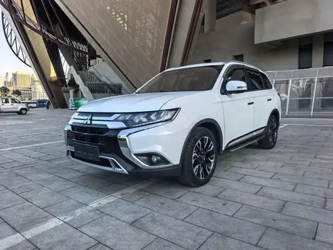 Mitsubishi 欧蓝德 2020