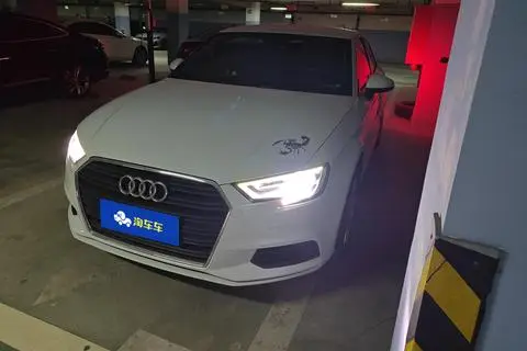 Audi A3 2018 — фото 1