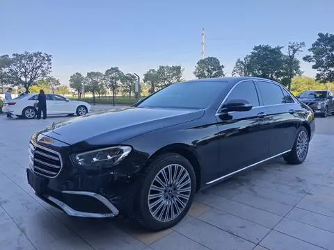 Mercedes-Benz E-Class 2023 — фото 1