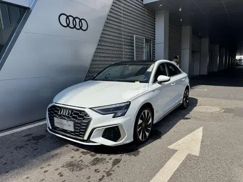 Audi A3 2024 — фото 1