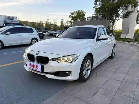 BMW 3 Series 2013 — фото 1
