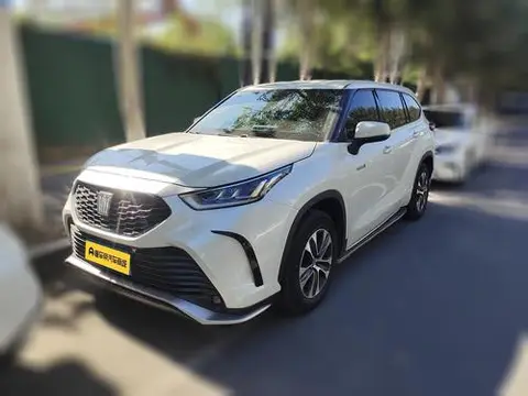 Toyota Crown Kluger 2021