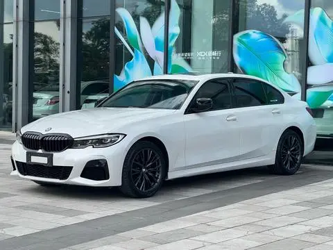BMW 3 Series 2022 — фото 1