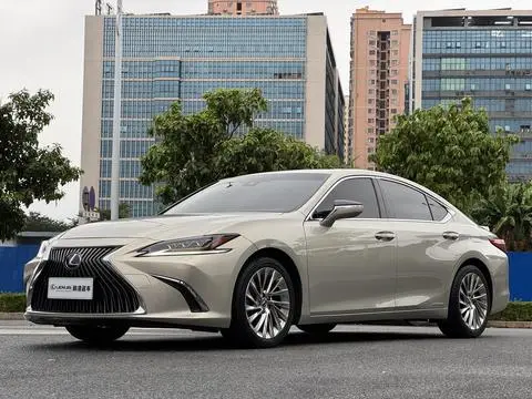 Lexus ES 2018