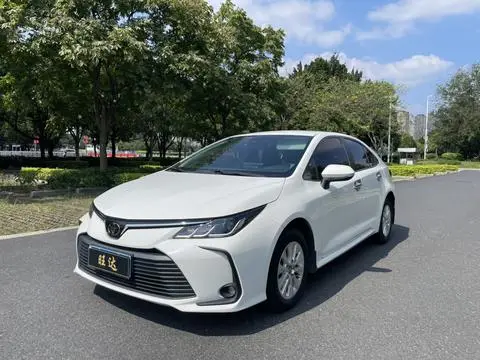 Toyota Corolla 2021 — фото 1