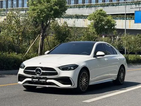 Mercedes-Benz C-Class 2024