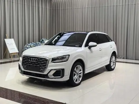 Audi Q2L 2018