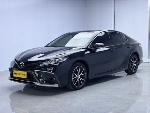 Toyota Camry 2021 — фото 1