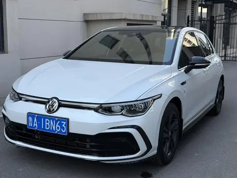 Volkswagen Golf 2021