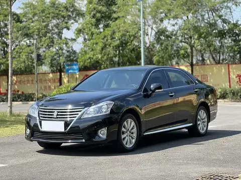 Toyota Crown 2012