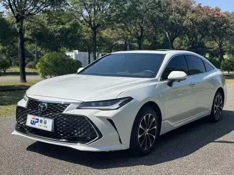 Toyota 亚洲龙 2022