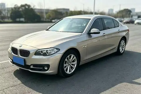 BMW 5 Series 2014 — фото 1